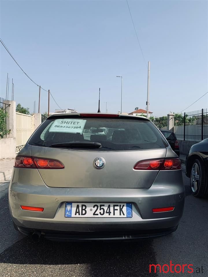 2006' Alfa Romeo 159 photo #6