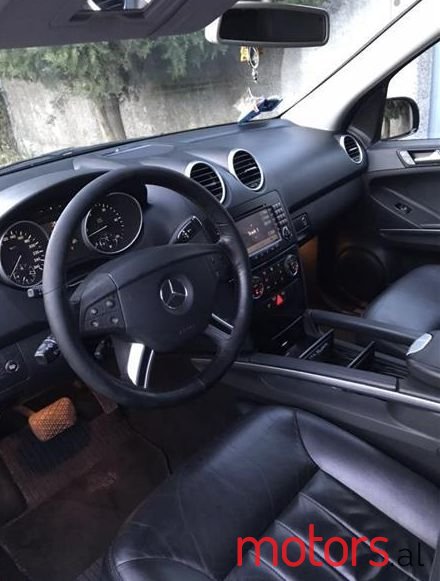 2005' Mercedes-Benz ML 320 photo #4