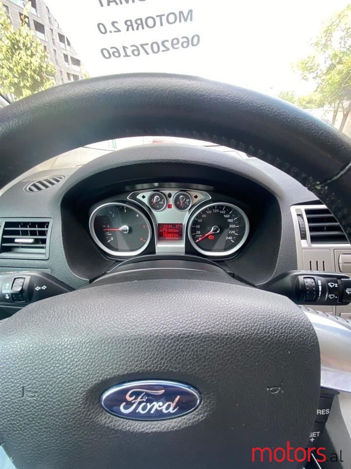 2010' Ford Kuga photo #2