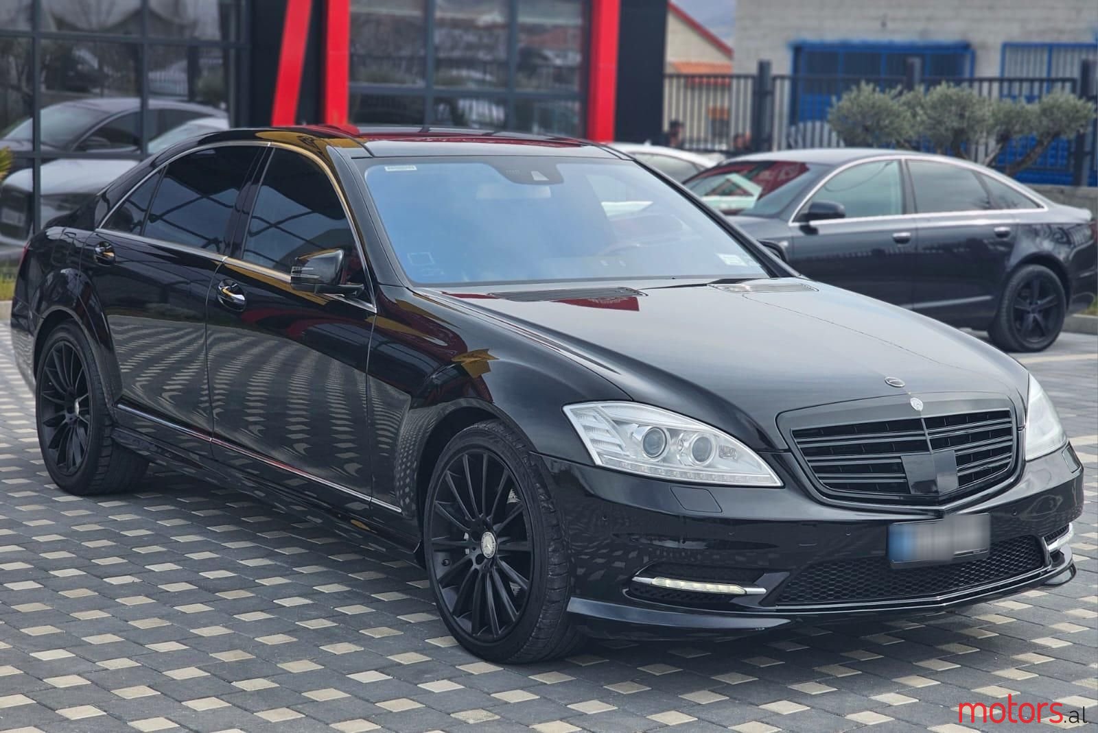 2013' Mercedes-Benz S 550 photo #6