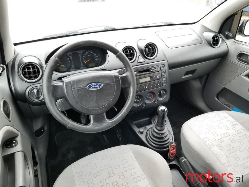 2003' Ford Fiesta photo #4