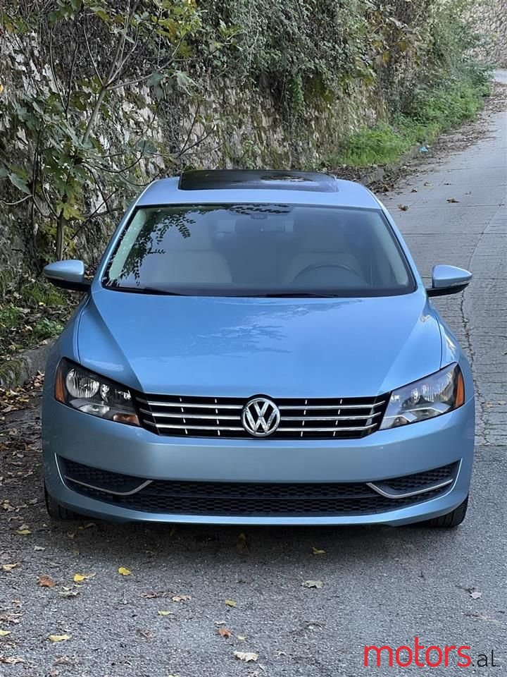 2012' Volkswagen Passat photo #3