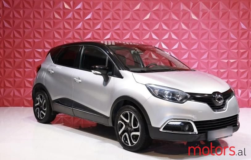 2015' Renault Capture photo #3