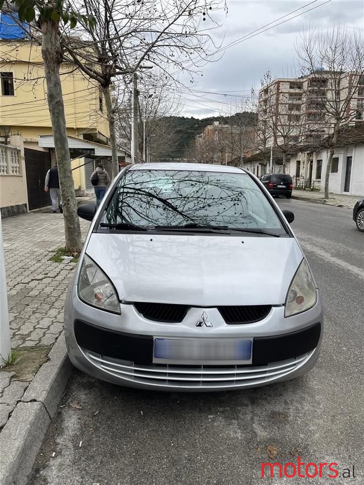 2005' Mitsubishi Colt photo #3