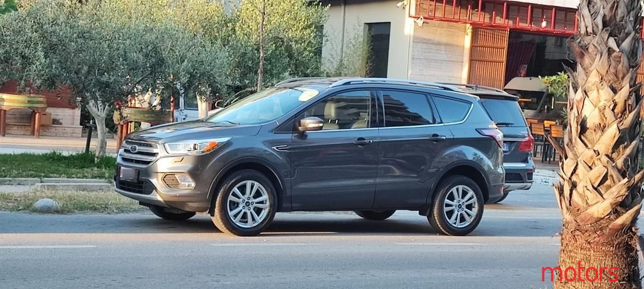 2017' Ford Kuga photo #5