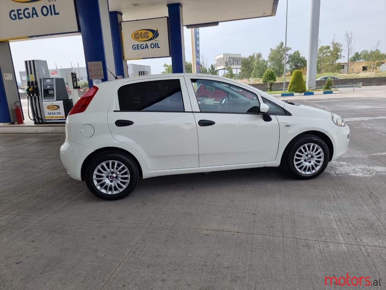 2016' Fiat Grande Punto photo #6