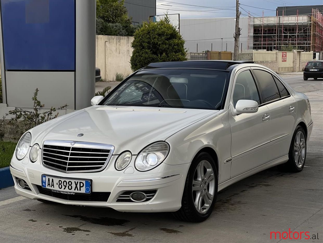2007' Mercedes-Benz E 220 photo #1