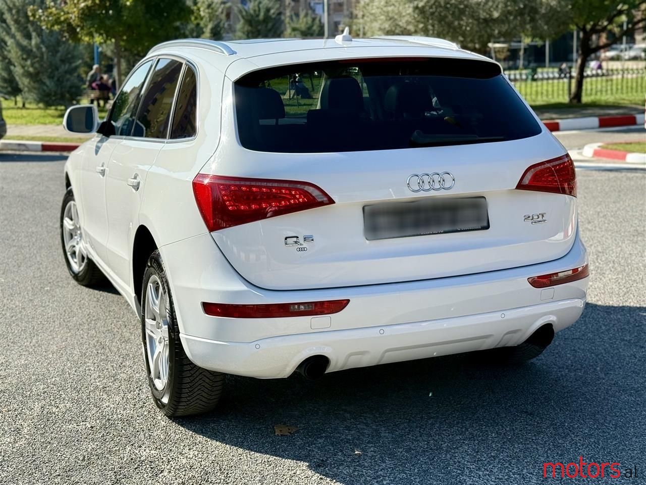 2011' Audi Q5 photo #2