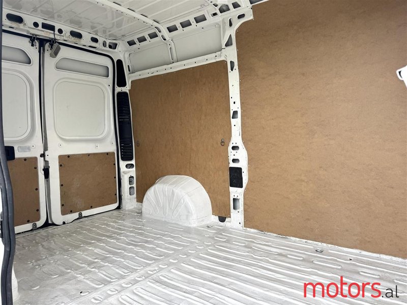 2015' Fiat Ducato photo #2