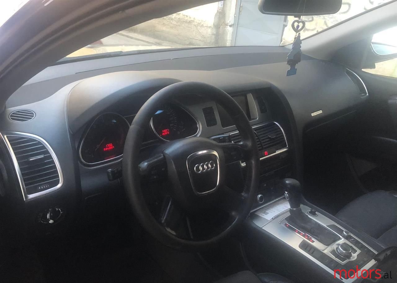 2008' Audi Q7 photo #2