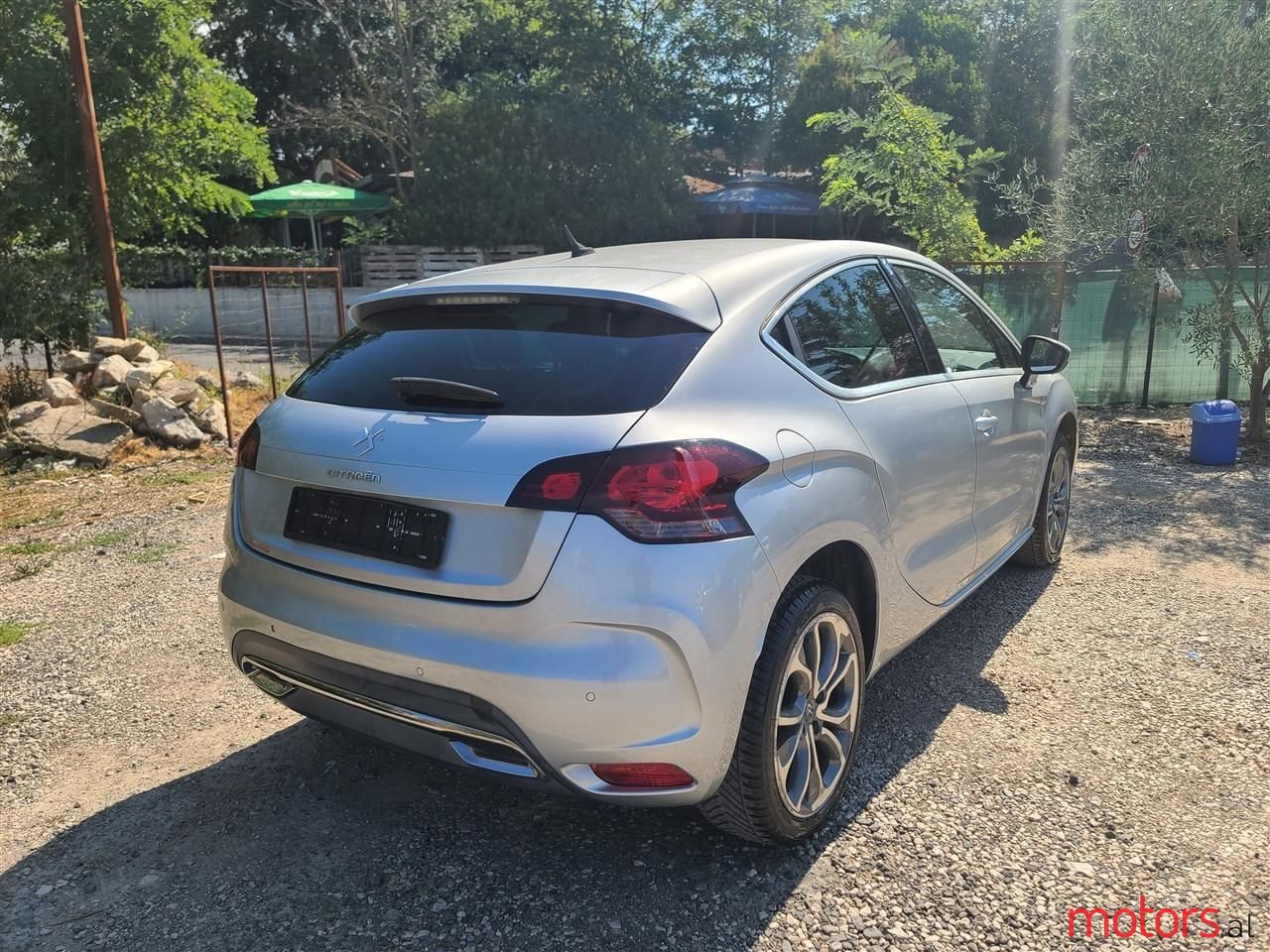 2012' Citroen DS4 photo #2