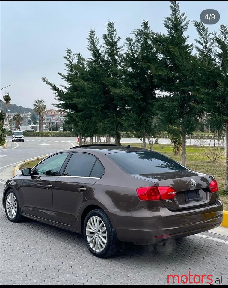 2014' Volkswagen Jetta photo #2