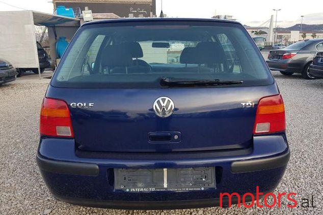 2000' Volkswagen Golf photo #2