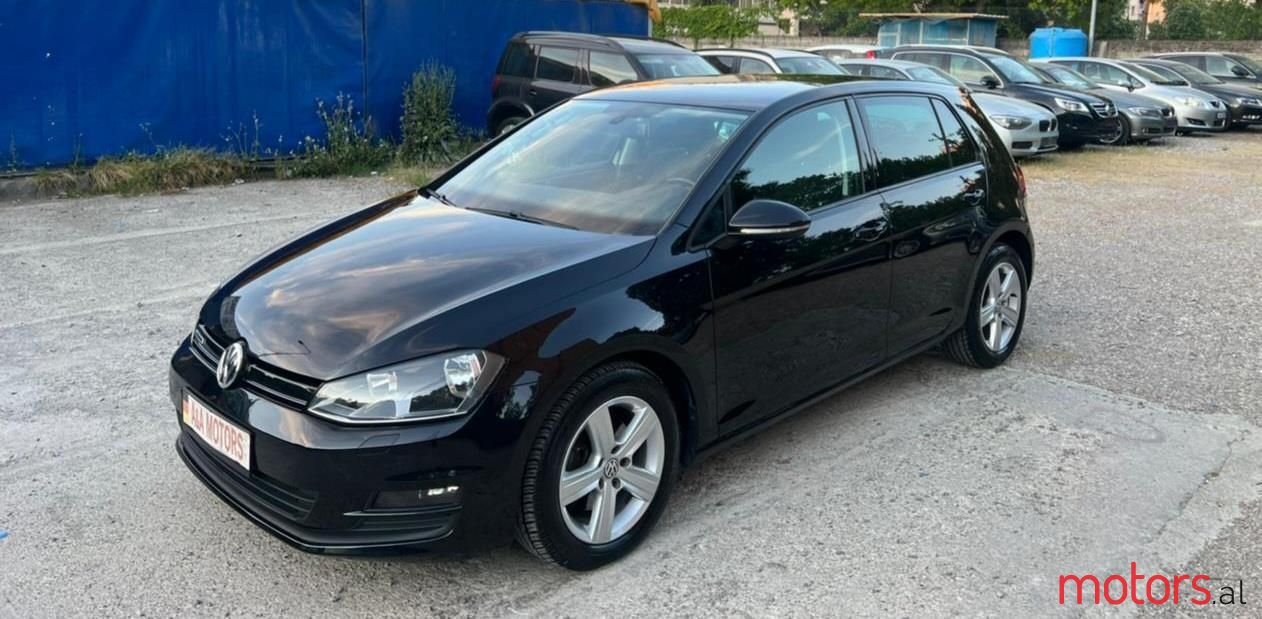 2013' Volkswagen Golf photo #1