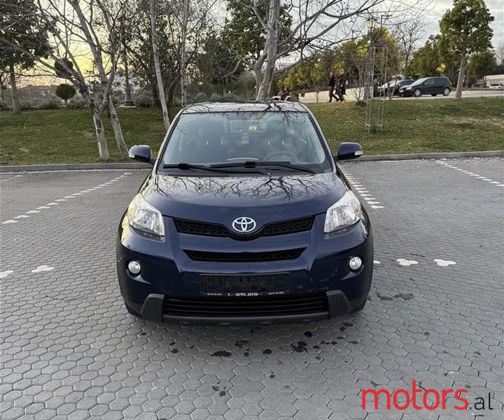 2010' Toyota Urban Cruiser photo #1