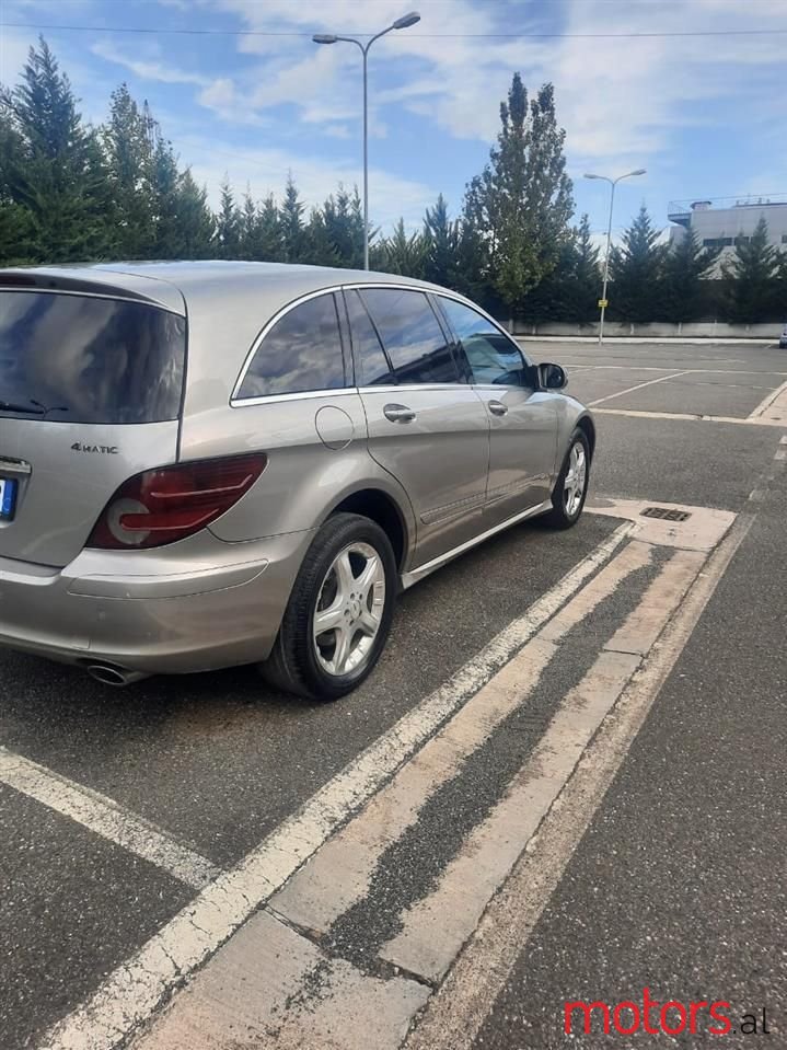 2006' Mercedes-Benz R 320 photo #5