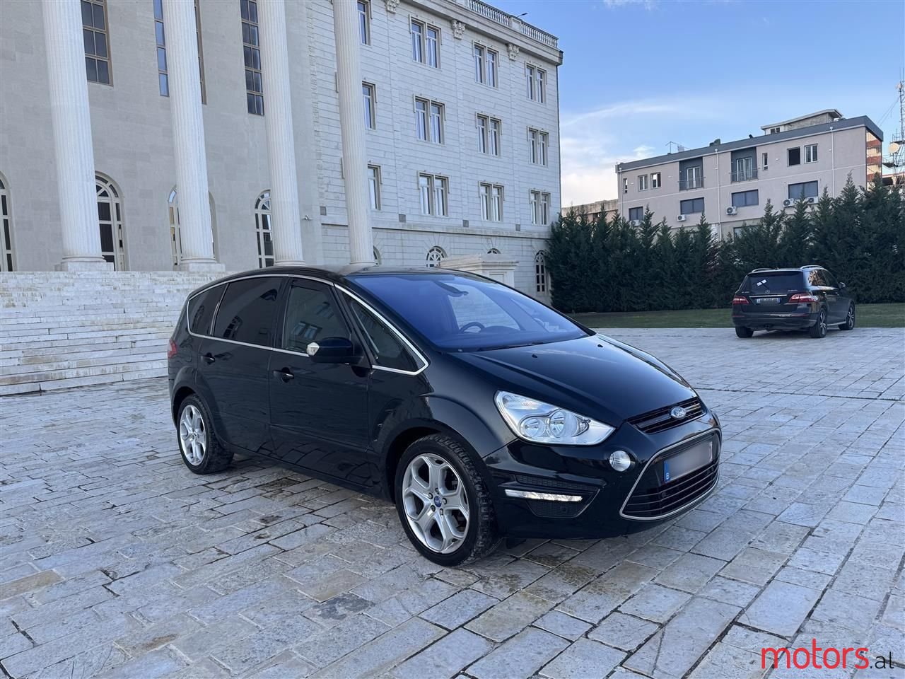 2012' Ford S-Max photo #4