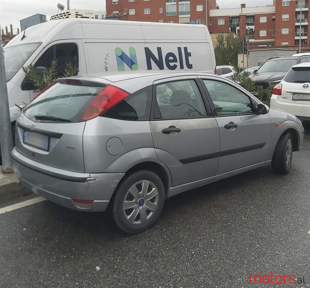 2002' Ford Focus photo #4