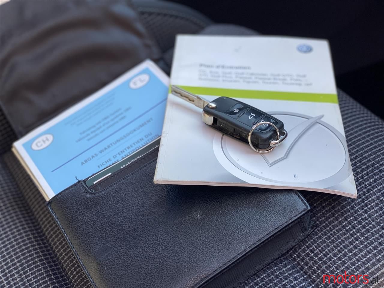 2012' Volkswagen Golf photo #5