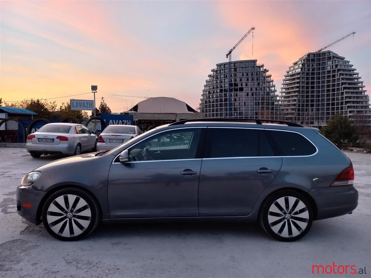 2013' Volkswagen Golf photo #1