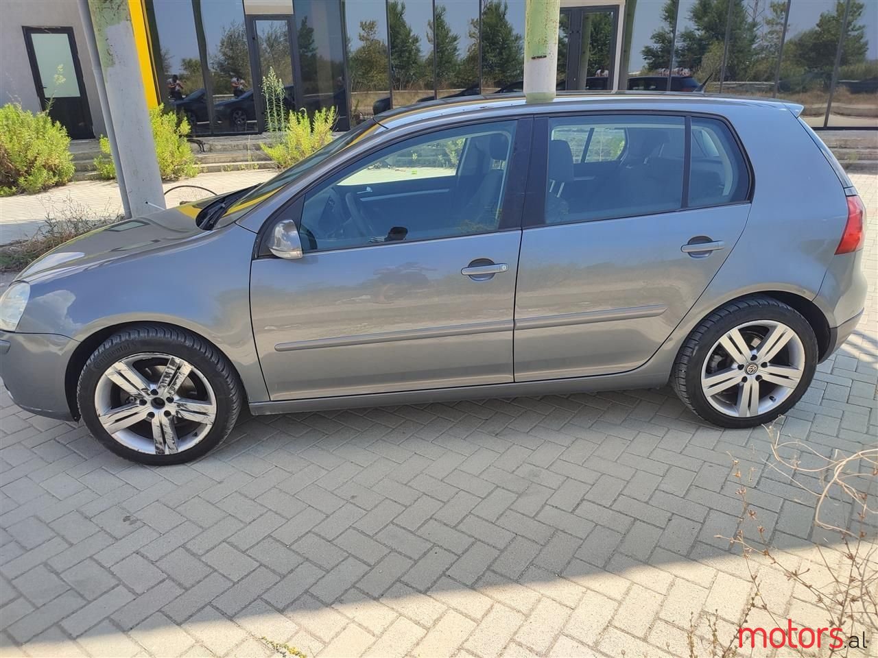 2007' Volkswagen Golf photo #5