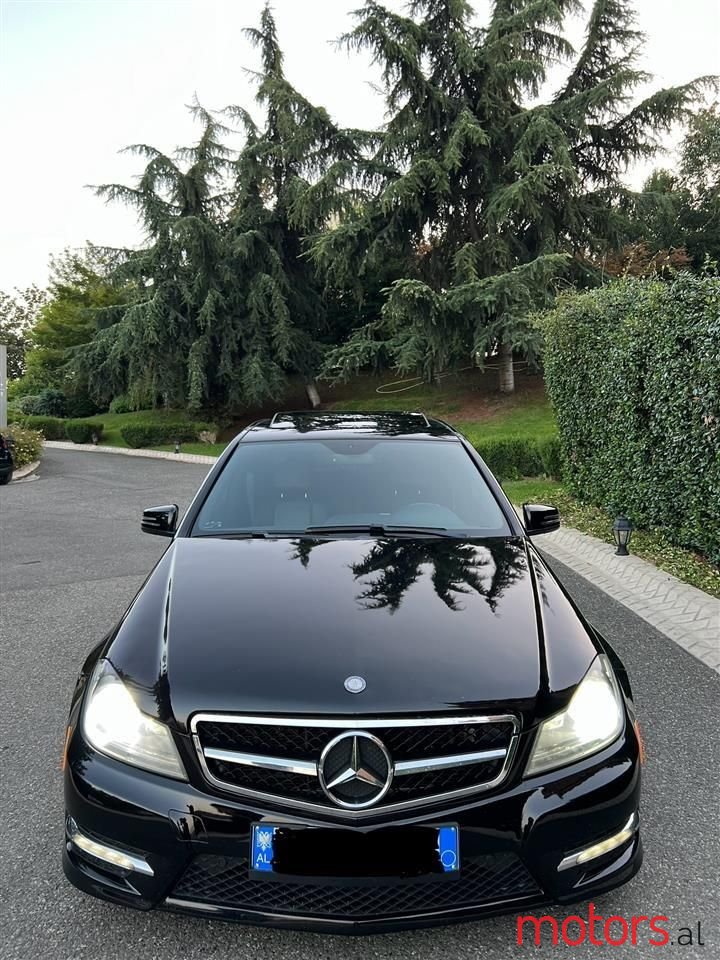 2013' Mercedes-Benz C 300 photo #3