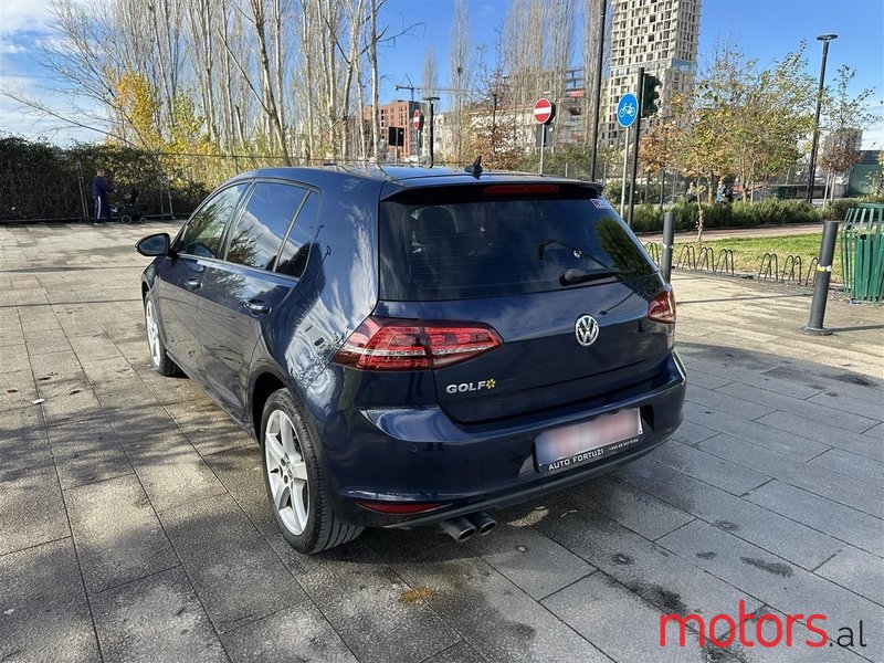 2014' Volkswagen Golf photo #3