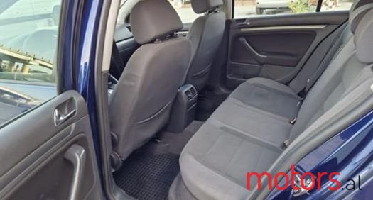 2005' Volkswagen Golf photo #3