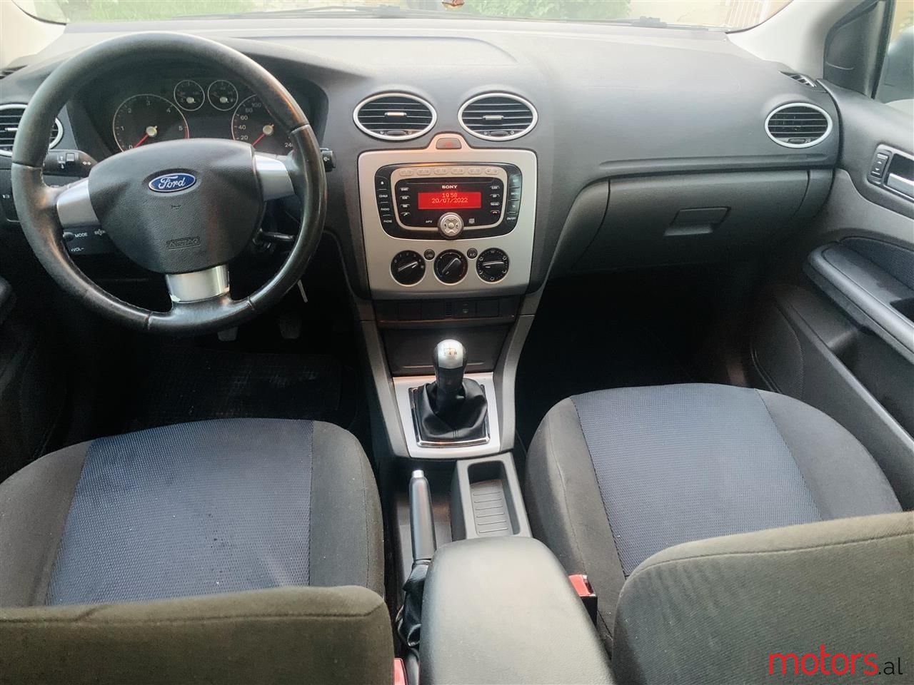 2008' Ford Focus photo #2