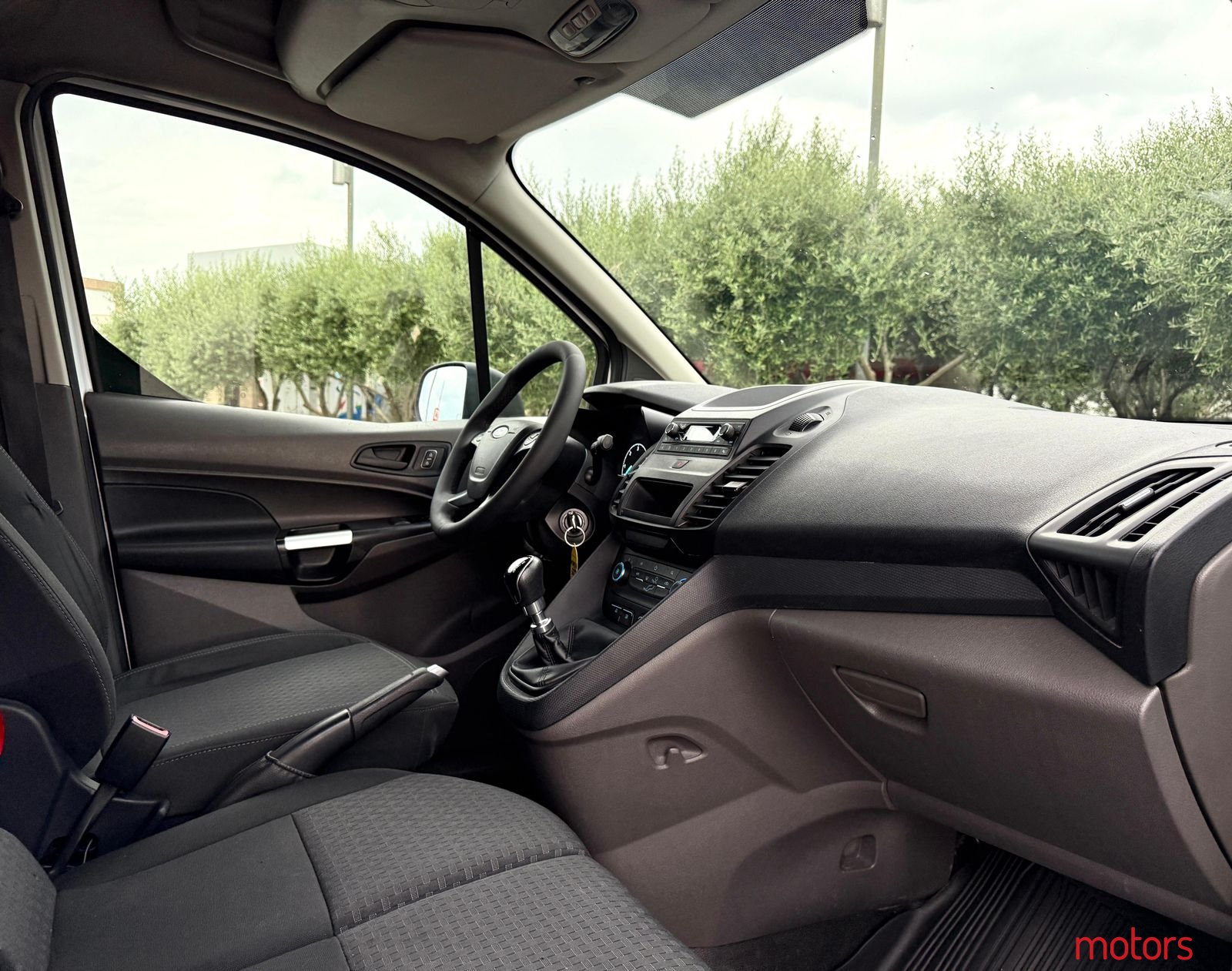2021' Ford Transit photo #5