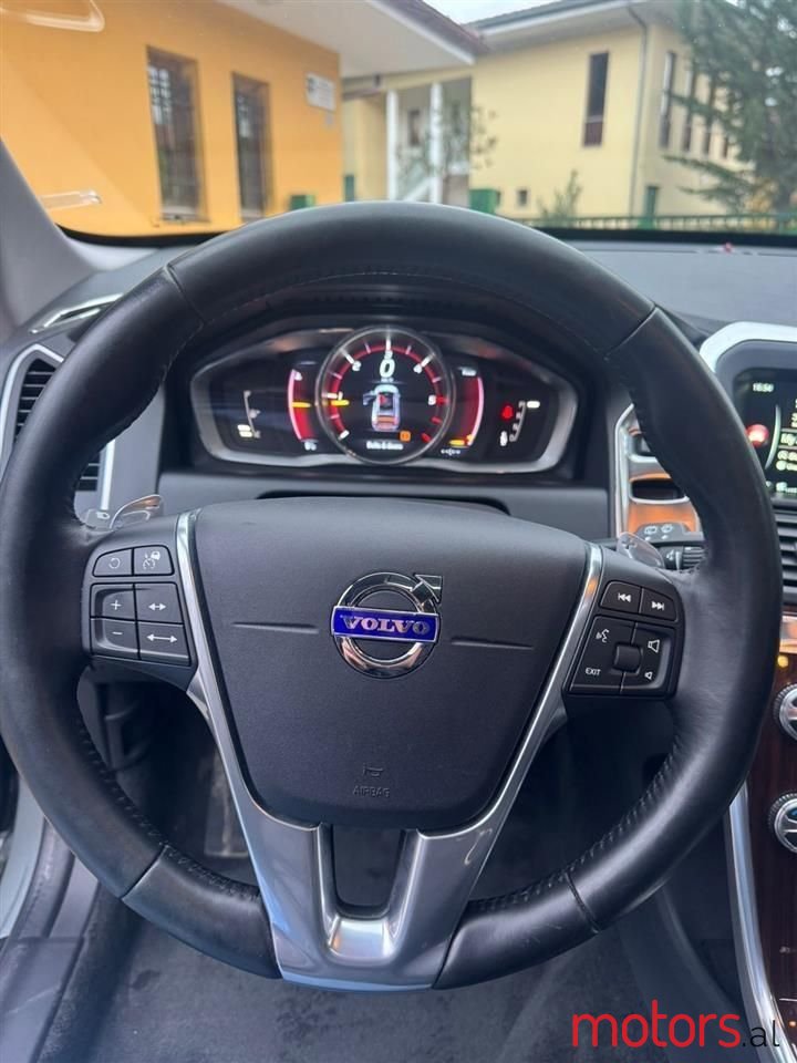 2016' Volvo Xc 60 photo #6