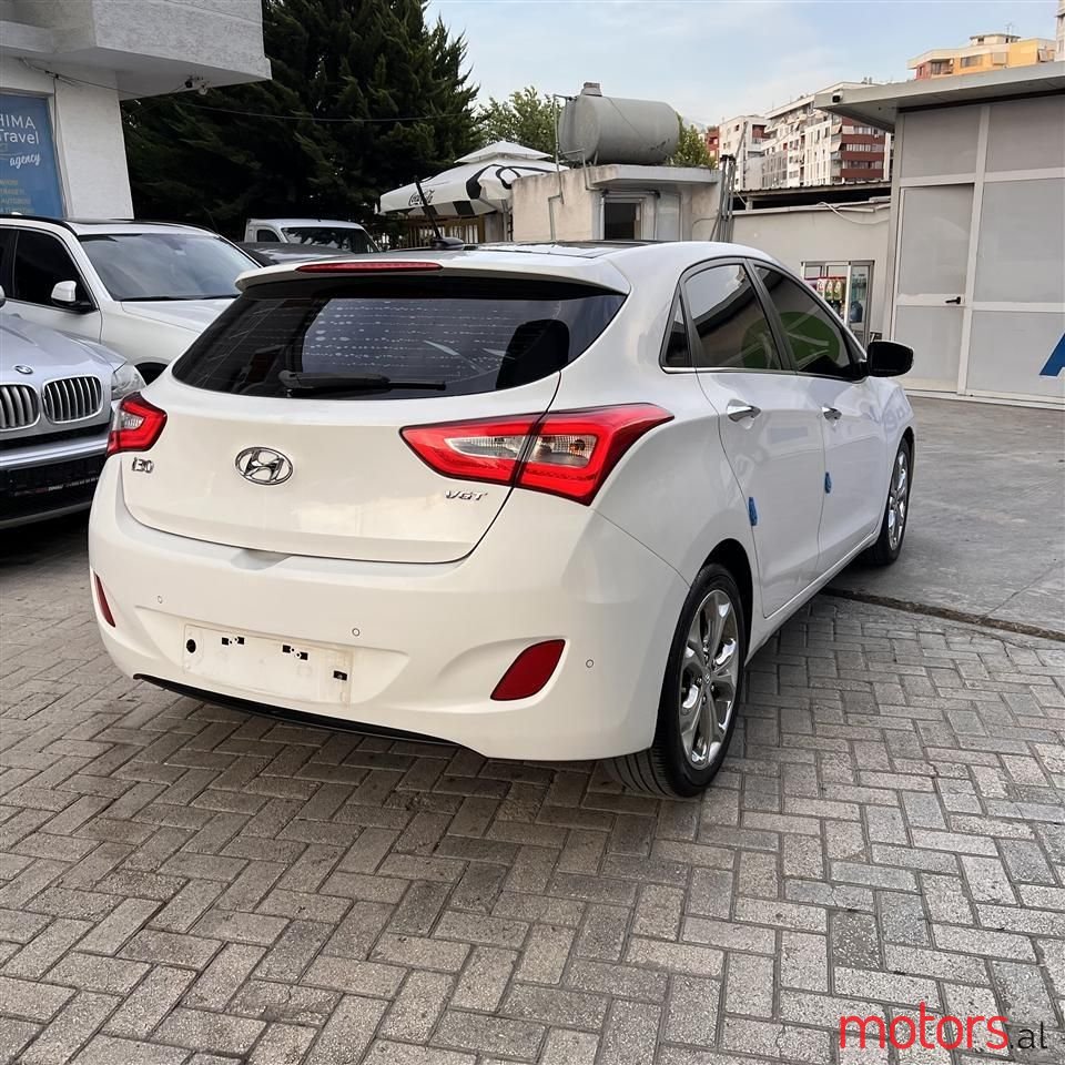 2012' Hyundai i30 photo #3