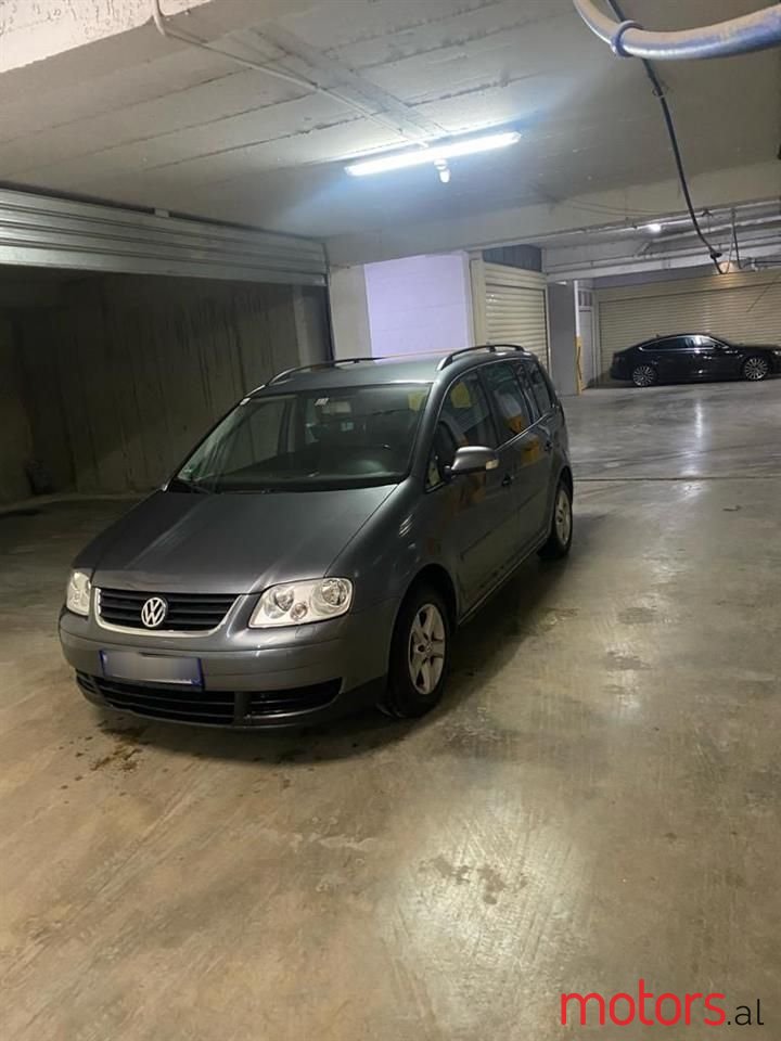 2006' Volkswagen Touran photo #6