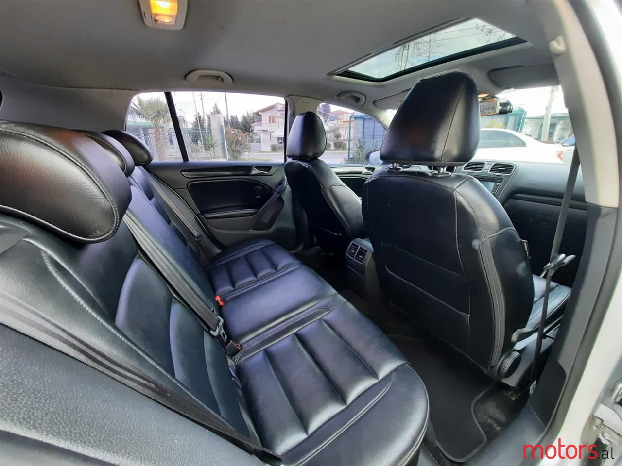 2013' Volkswagen Golf photo #5