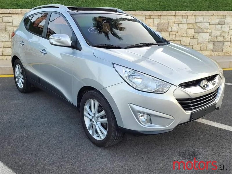 2010' Hyundai Tucson photo #1