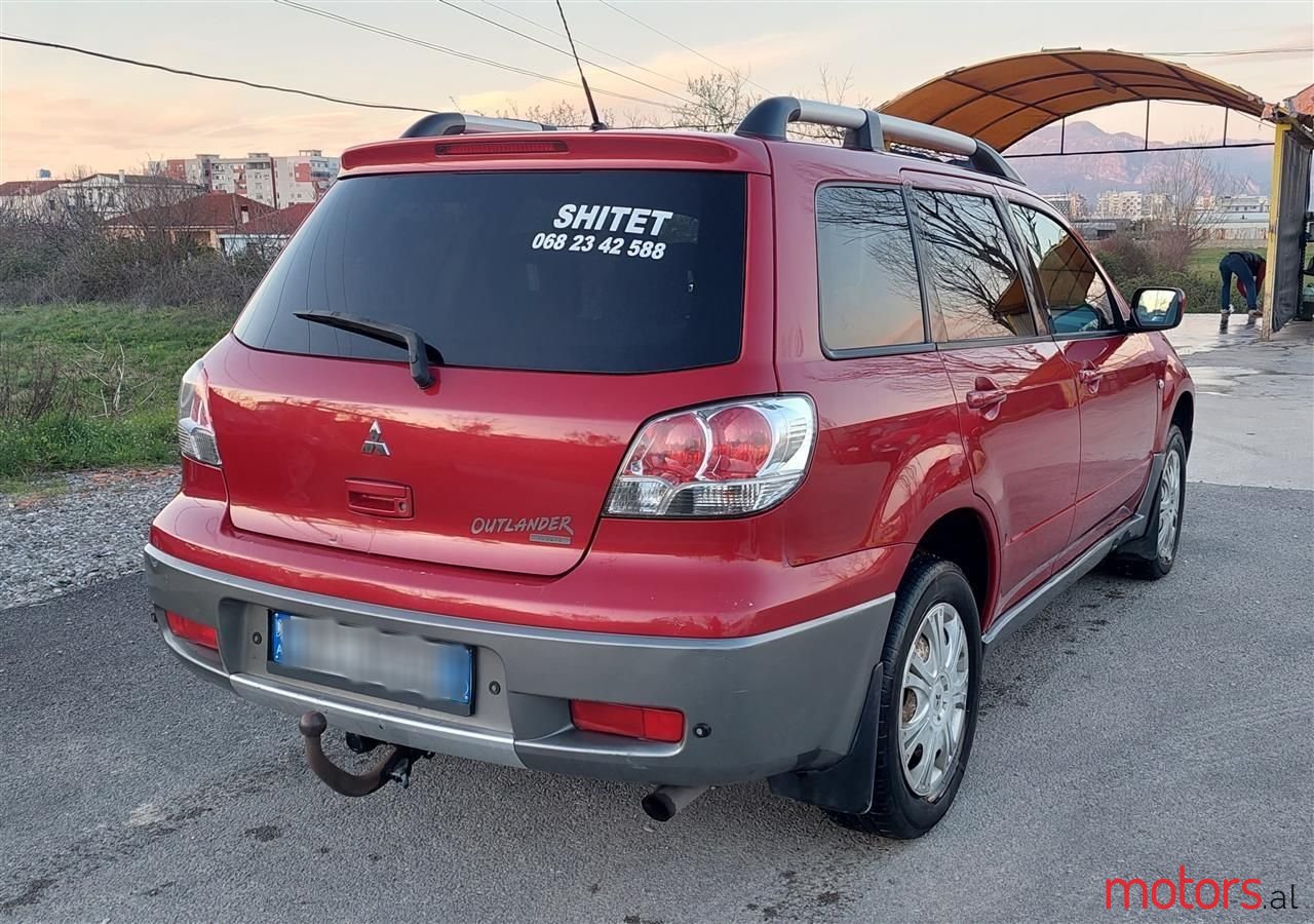 2004' Mitsubishi Outlander photo #6