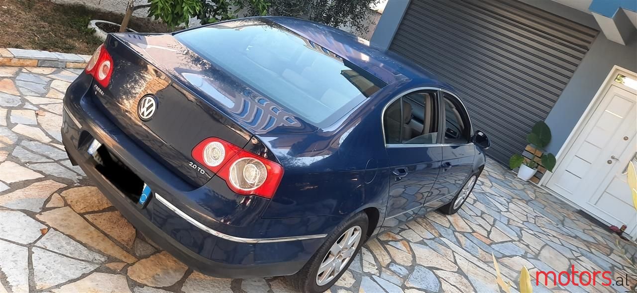 2006' Volkswagen Passat photo #3