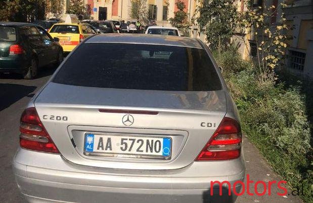 2002' Mercedes-Benz C-Class photo #3