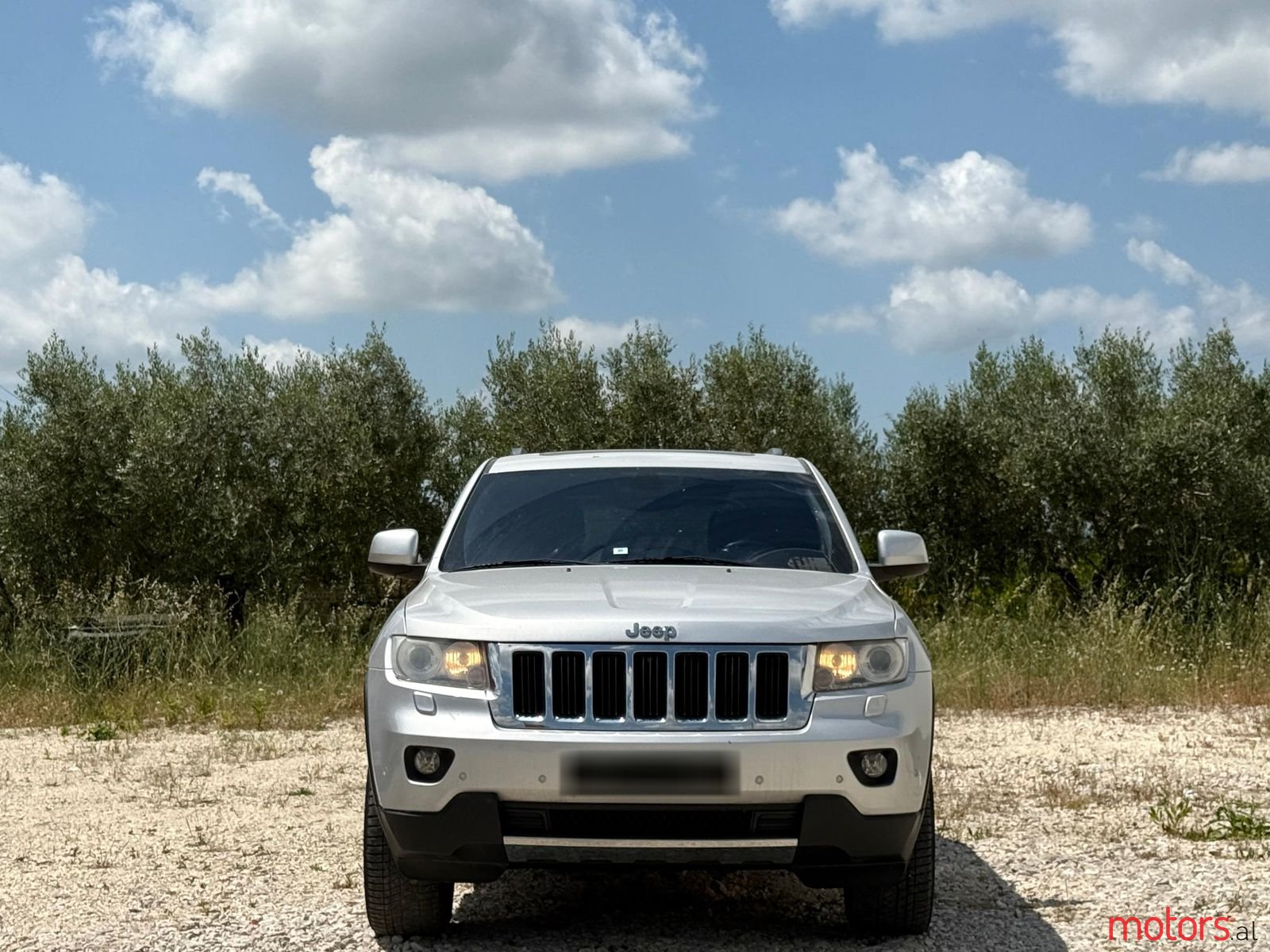 2013' Jeep Grand Cherokee photo #1