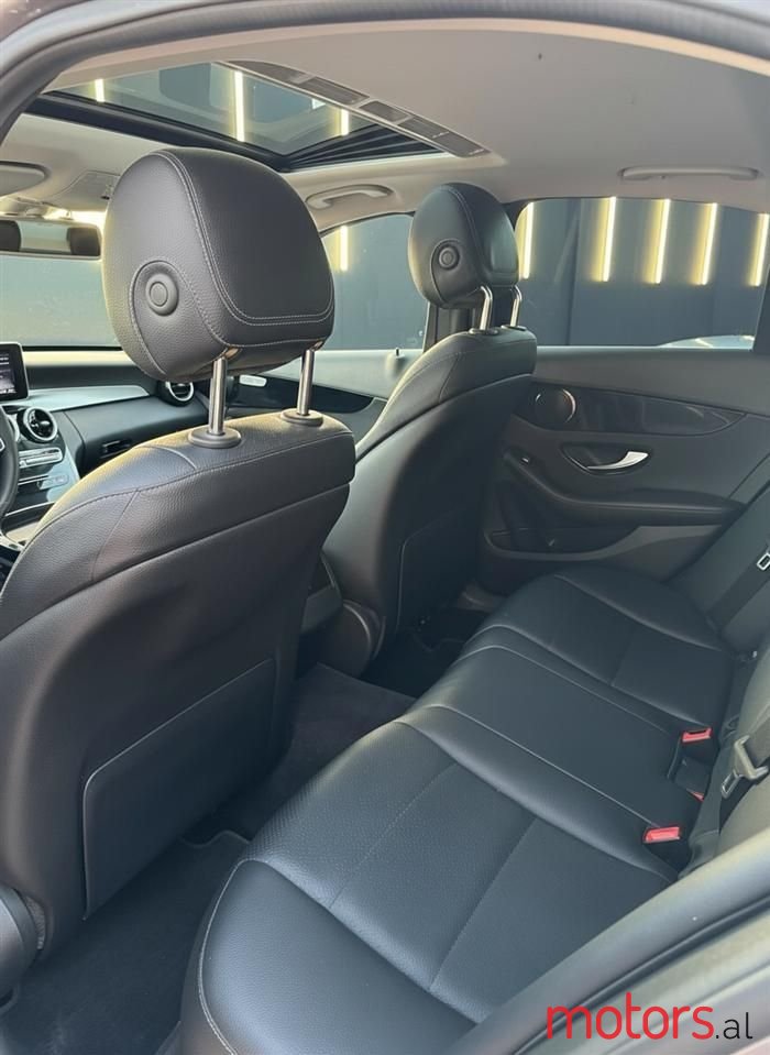 2018' Mercedes-Benz C 200 photo #3