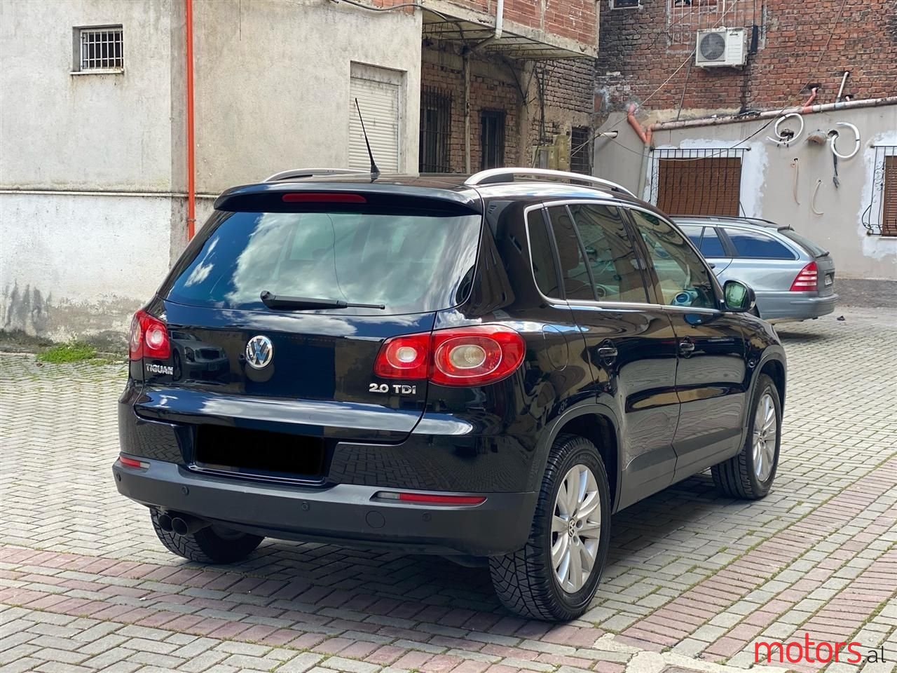 2009' Volkswagen Tiguan photo #5