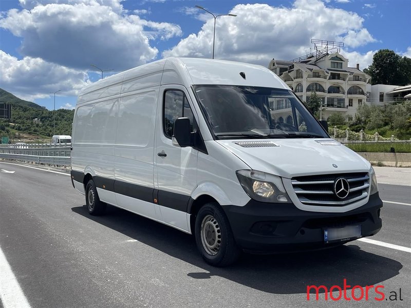 2014' Mercedes-Benz Sprinter photo #3