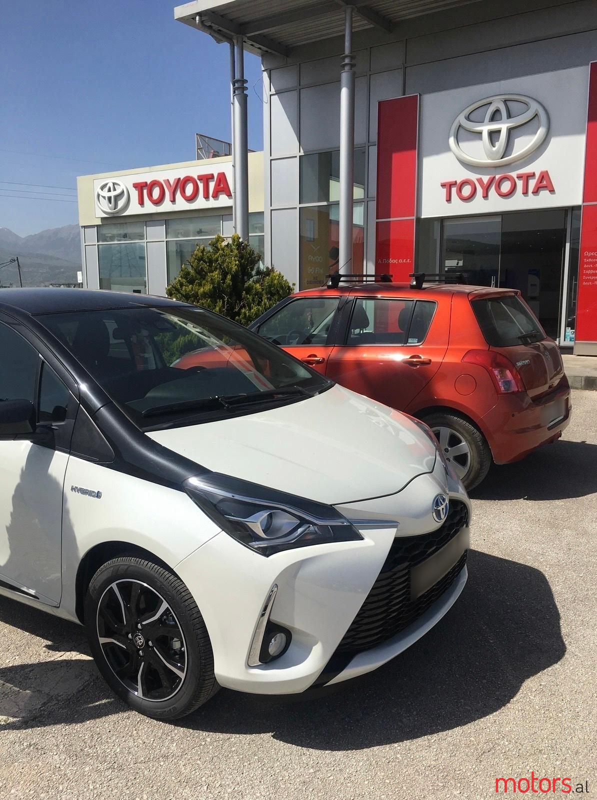 2017' Toyota Yaris photo #1