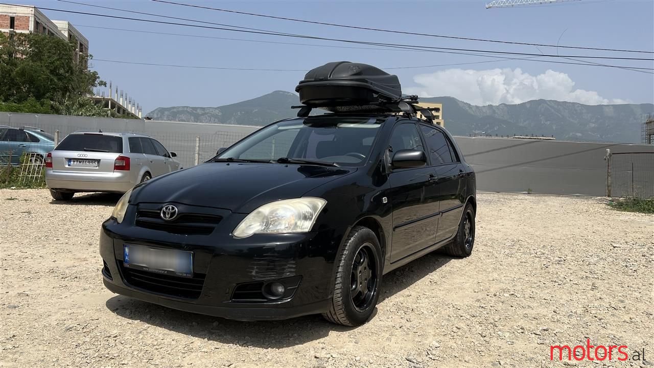 2005' Toyota Corolla photo #2