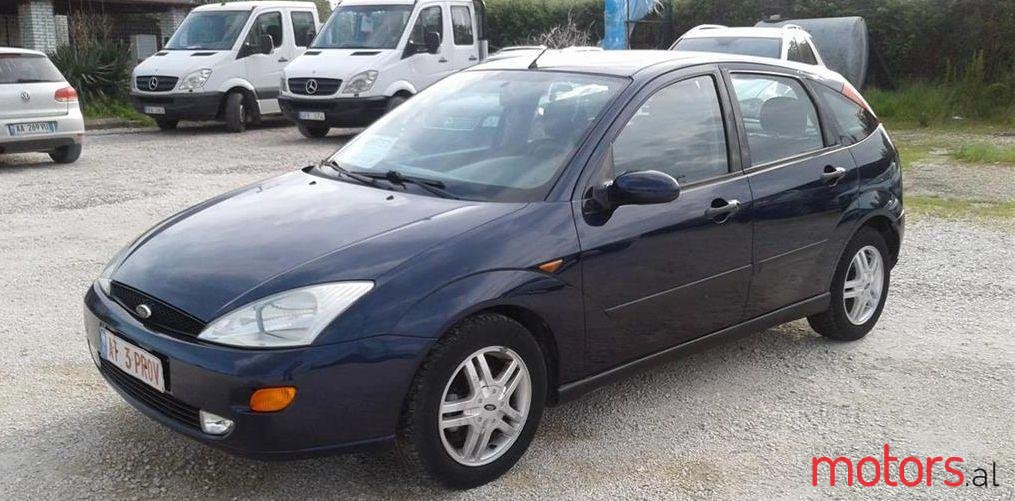 2002' Ford Focus photo #1