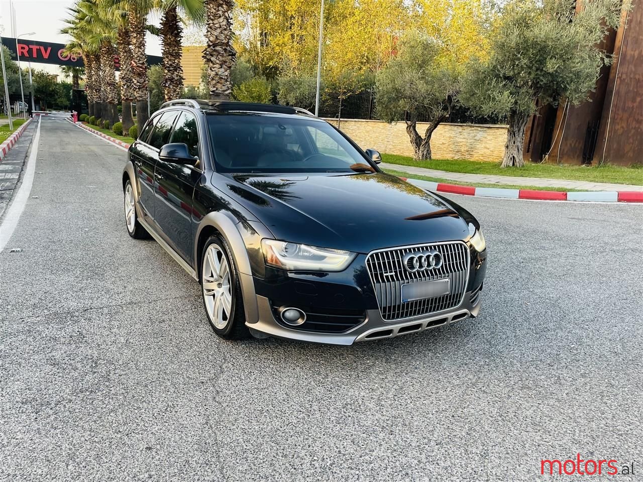 2015' Audi A4 photo #2