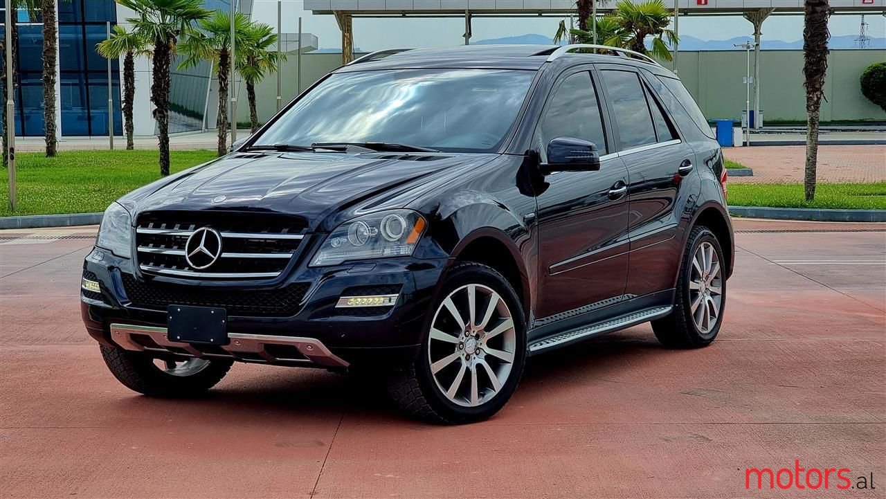 2011' Mercedes-Benz ML 350 photo #1