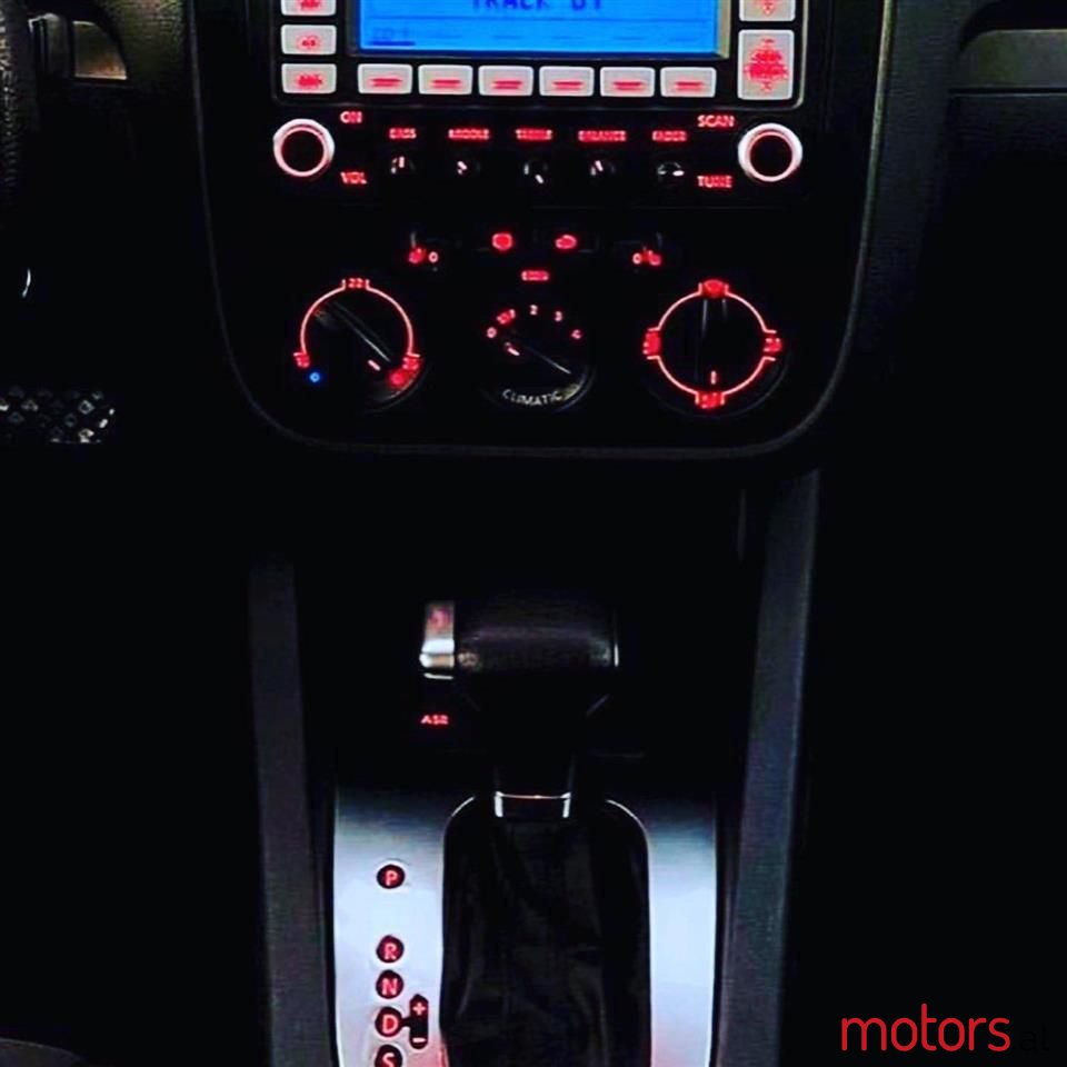 2007' Volkswagen Golf photo #5