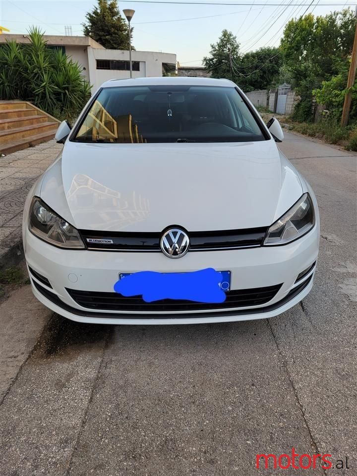 2015' Volkswagen Golf photo #1