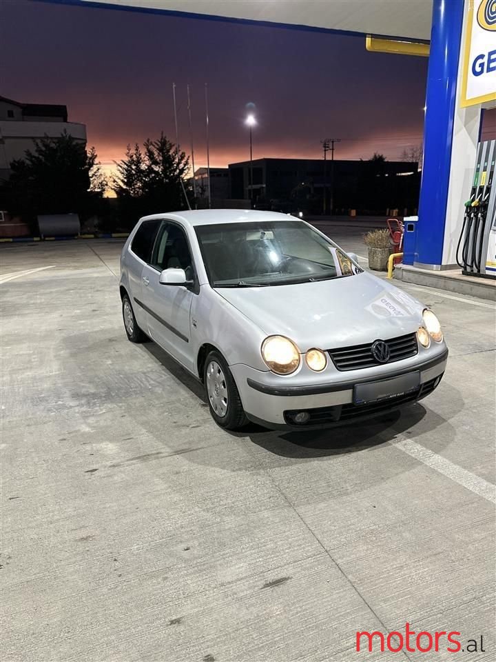 2002' Volkswagen Polo photo #3